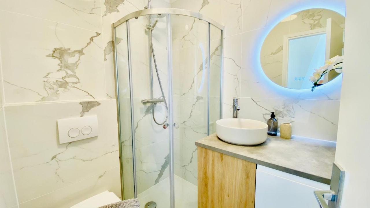 New Designer Studio Next To Casino Square With Ac & Internet Monte Carlo Bagian luar foto